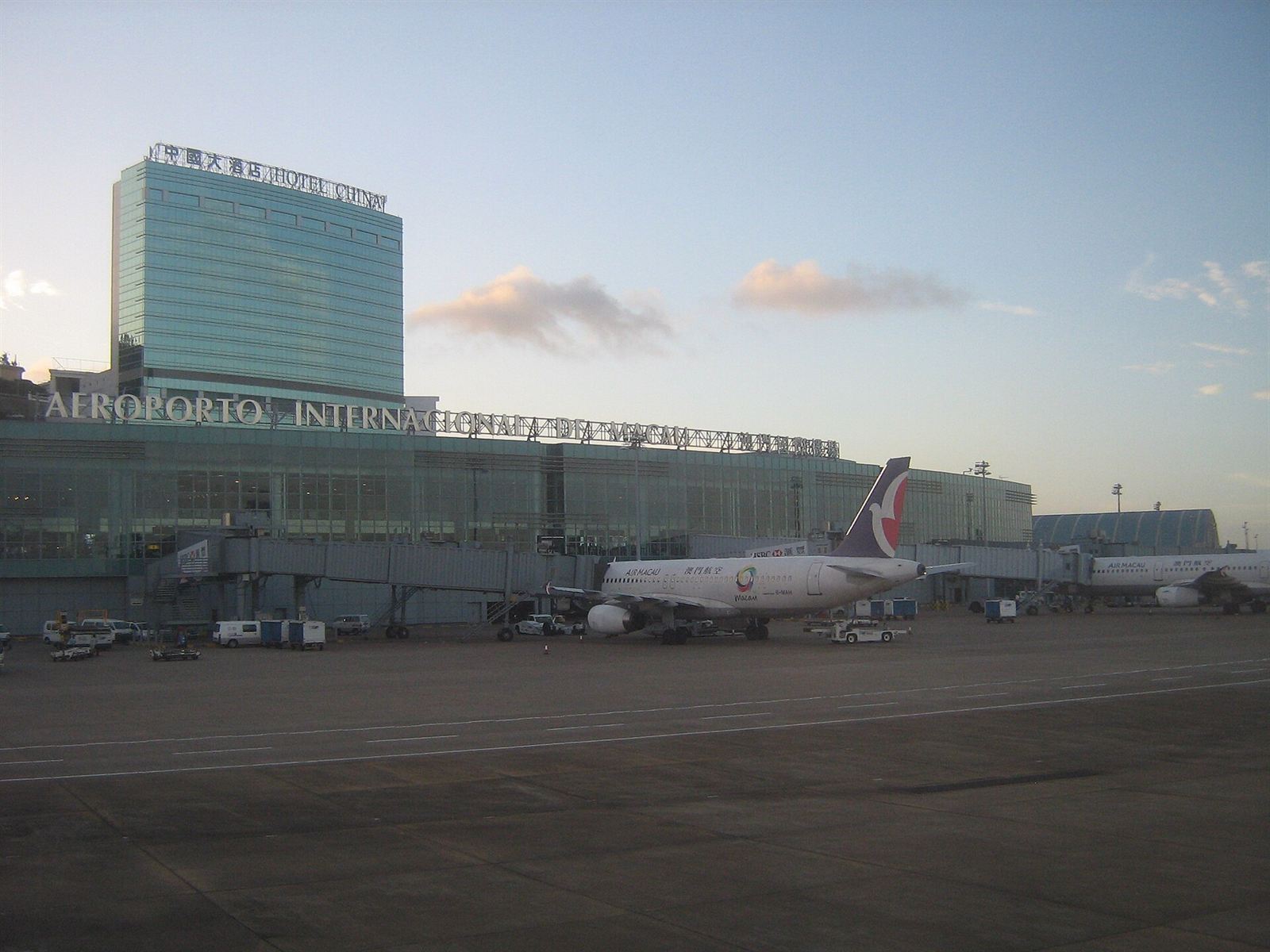 澳門國際機場航廈與停機坪